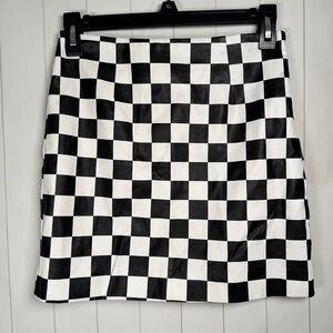 Forever21 Black/White Checkered Plaid Mini Skirt Party Rave Club Festival Punk S